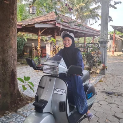 AZMAR SHAQUEENA NUGROHO